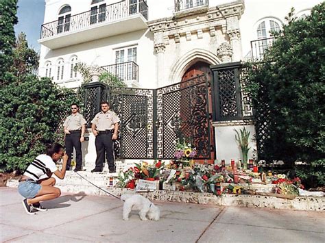 villa versace killed pics|Gianni Versace Murder: PHOTOS From the Crime Scene.